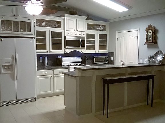 5th image of 22015 Briarcliff Dr