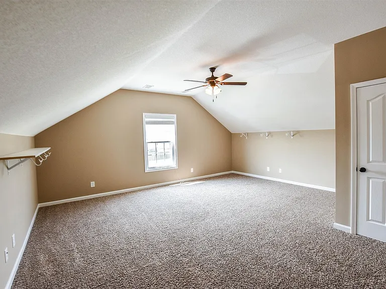 3627 Fox Tail Dr — Photo 17