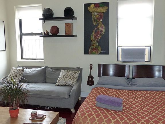 2nd image of 364 W 19th St APT 3C