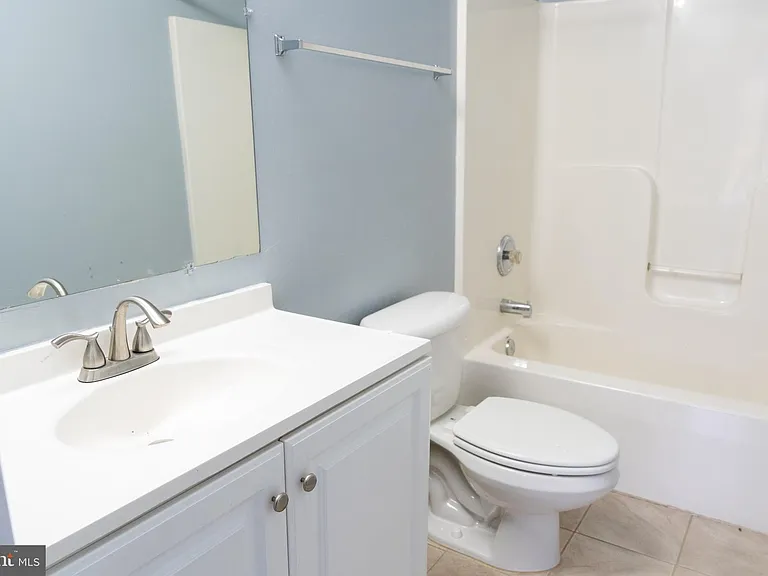 3731 Greenmount Ave — Photo 17