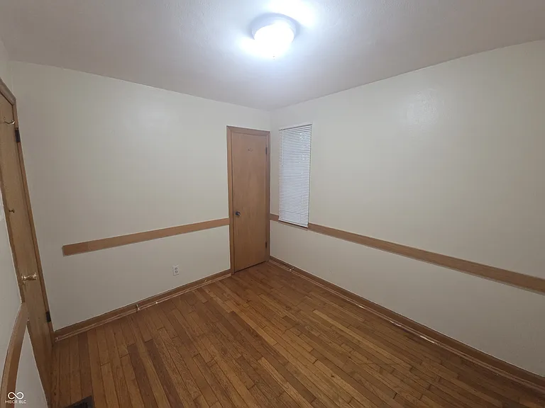 67 W Westfield Blvd — Photo 9