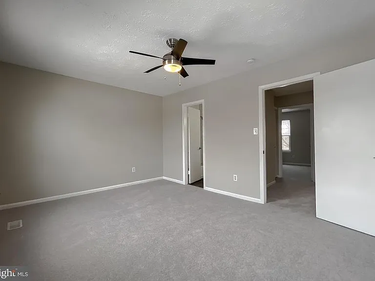 4232 Drake Ct — Photo 19