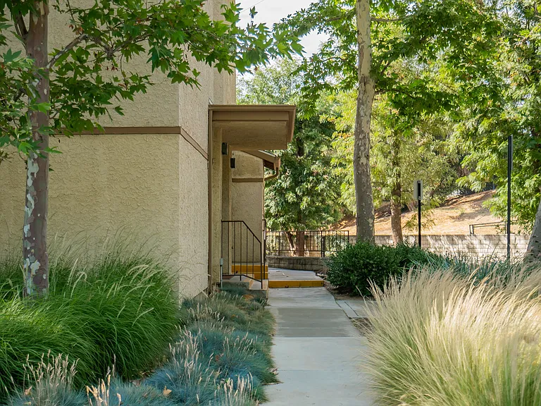 Valley Oaks Village — Photo 53