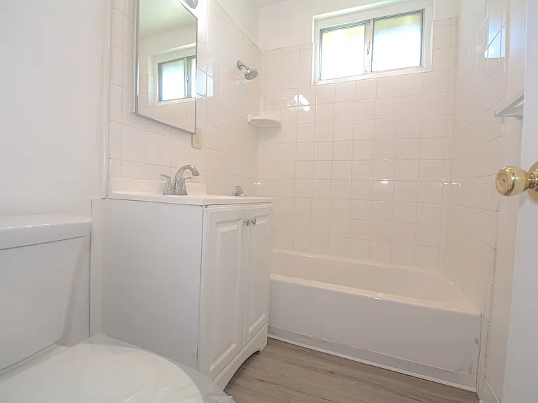 306 N Azusa Ave — Photo 25