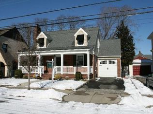 104 Wilson St, East Rockaway, NY 11518
