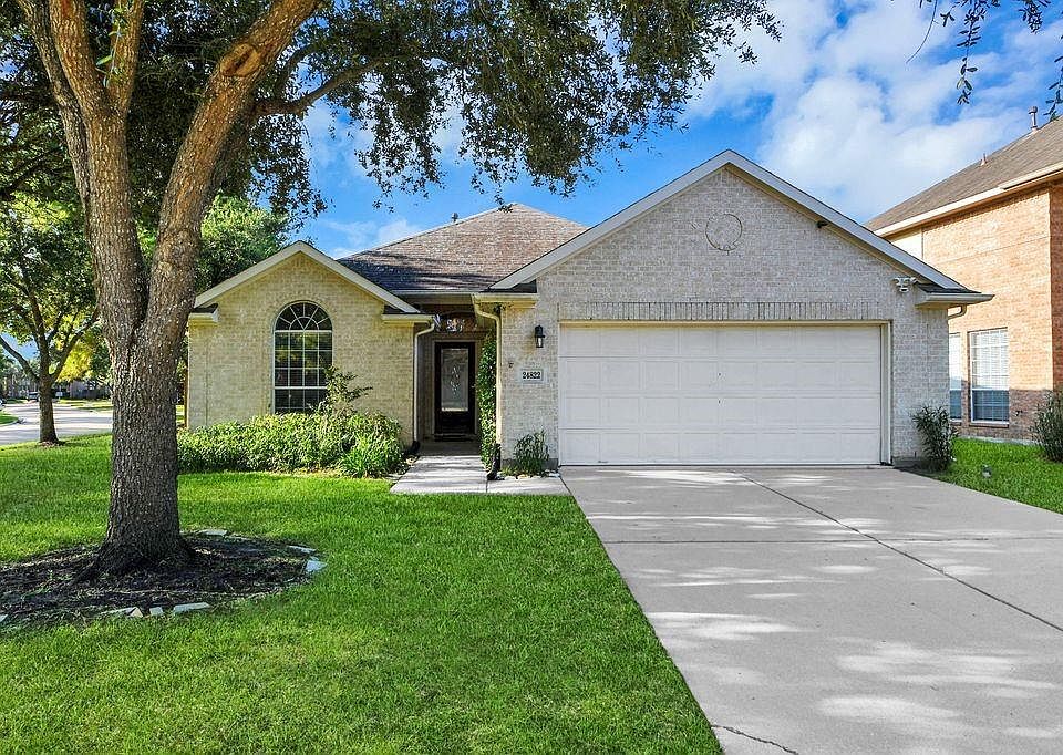 1st image of 24822 Diamond Run Ct