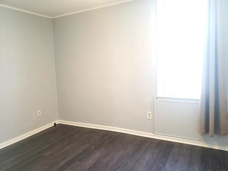 130 Grant Ave — Photo 12