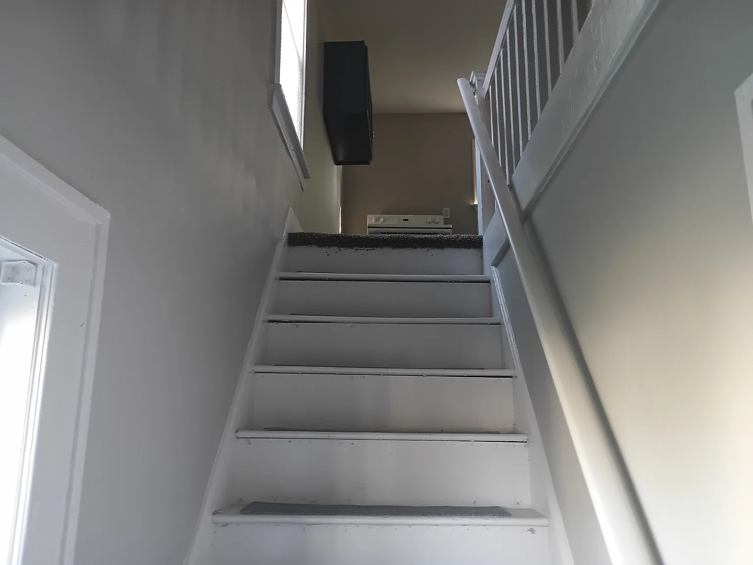 949 Boston Avenue - 2 — Photo 4