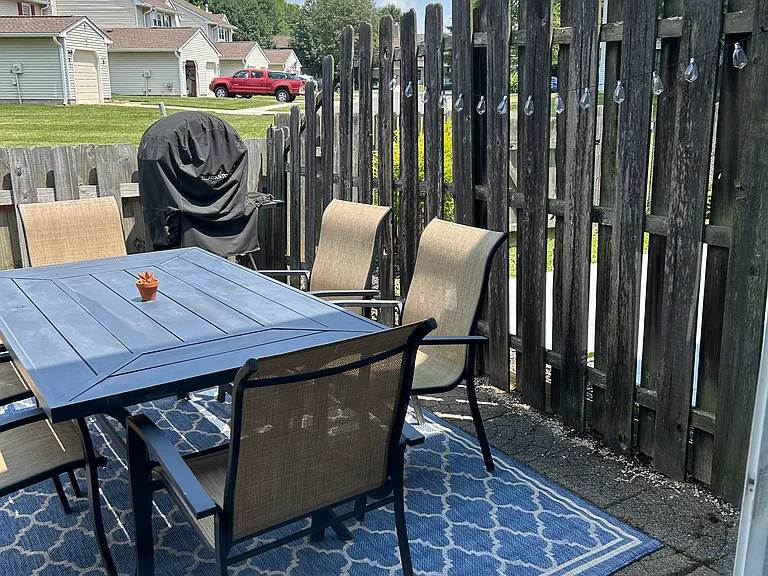 10 Berkshire Ct — Photo 11