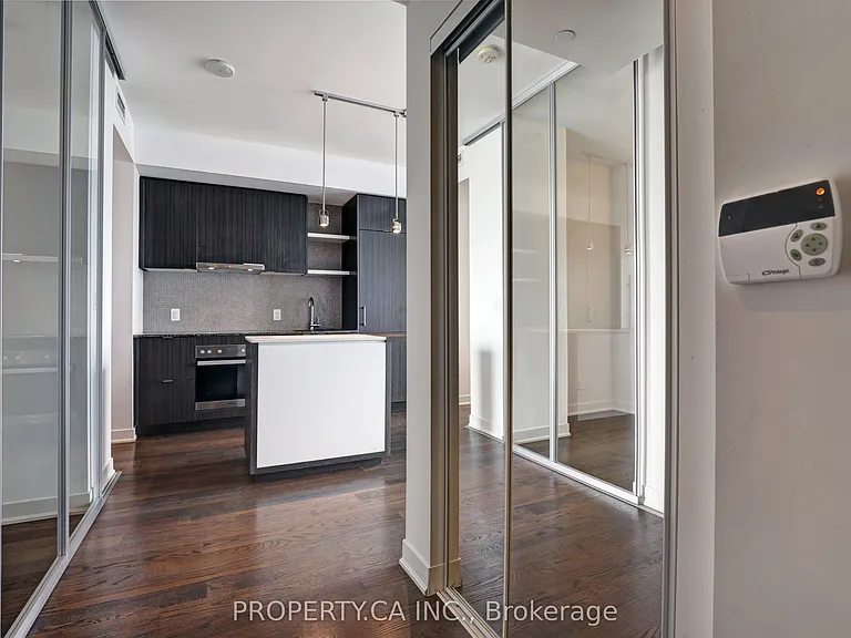88 Harbour St #6706 — Photo 3
