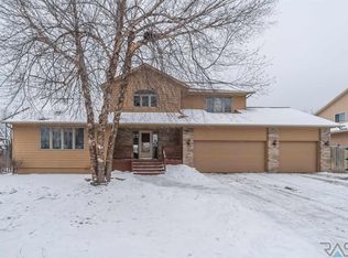 4060 S Brady Ct, Sioux Falls, SD 57103