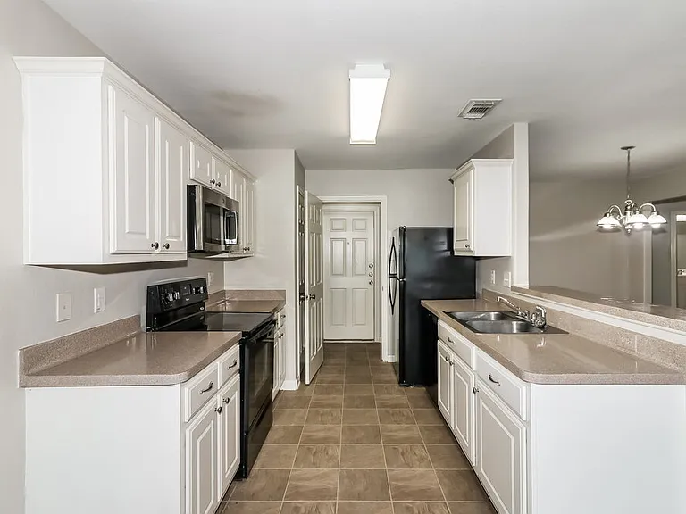 6919 Garnet Trail Ln — Photo 6