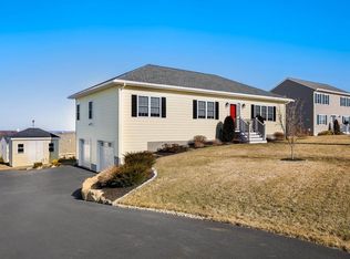 5 Marshall Cir, Peabody, MA 01960