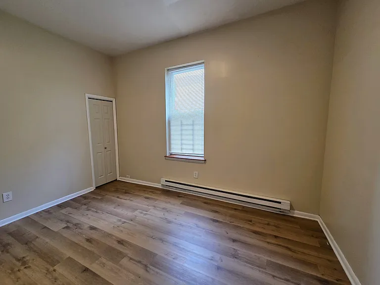 1323 W Butler St #1 — Photo 16