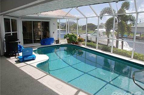 3rd image of 1131 La Palma Ct