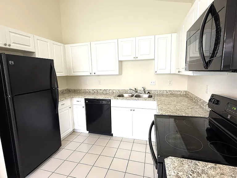 875 S Patrick Dr #875 — Photo 9