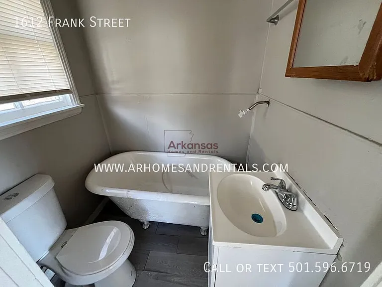 1612 Frank St — Photo 8