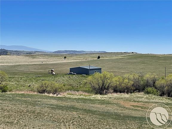 4th image of 20 Diamond Ranch Ln