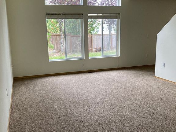 3rd image of 8713 1st St SE