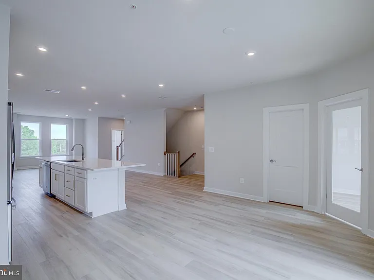 14138 Gypsum Loop — Photo 8