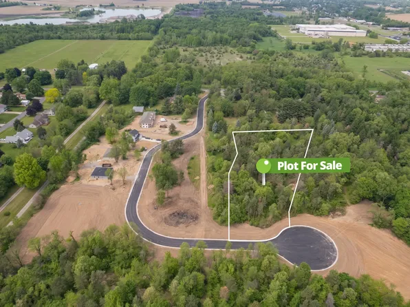 9 Gady Pines Dr, Adrian, MI 49221