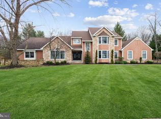7 Banff Dr, Princeton Junction, NJ 08550