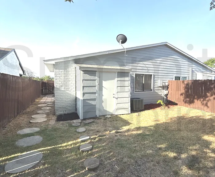 6078 Dooley Dr — Photo 6