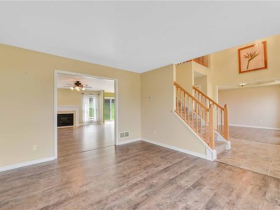 5th image of 1509 Troon Ave