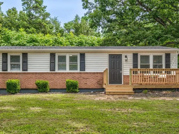 5684 Heights School Rd, Pamplin, VA 23958