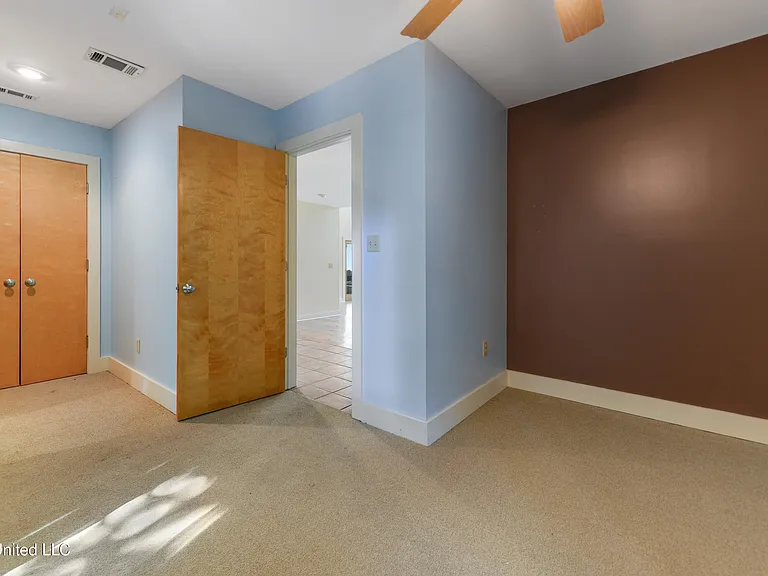 1220 Sunset Ave — Photo 15