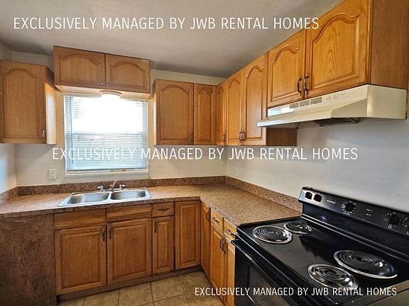 4th image of 2233 Patou Dr W