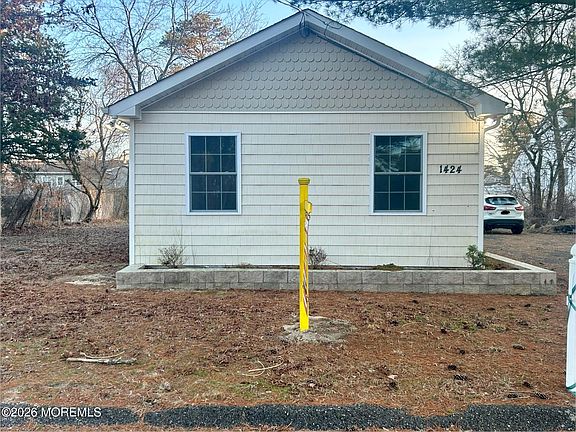 2nd image of 1424 Monmouth Ave