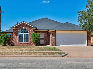 2416 92nd St, Lubbock, TX 79423