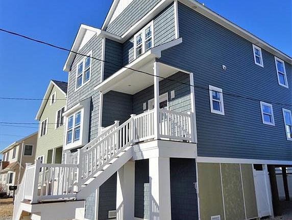2nd image of 316 Coolidge Ave