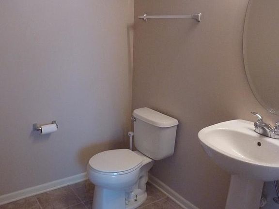 5th image of 2626 Canyon Dr