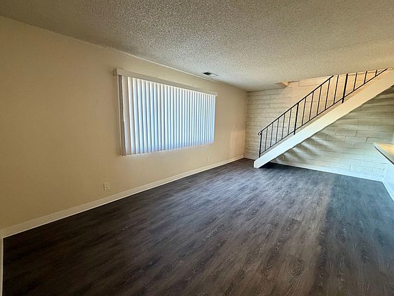 5th image of 3260-3276-3306 Alexander Dr #1