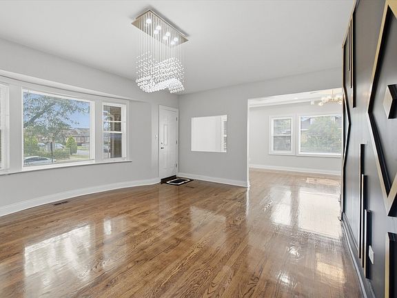 5th image of 9257 S Ada St