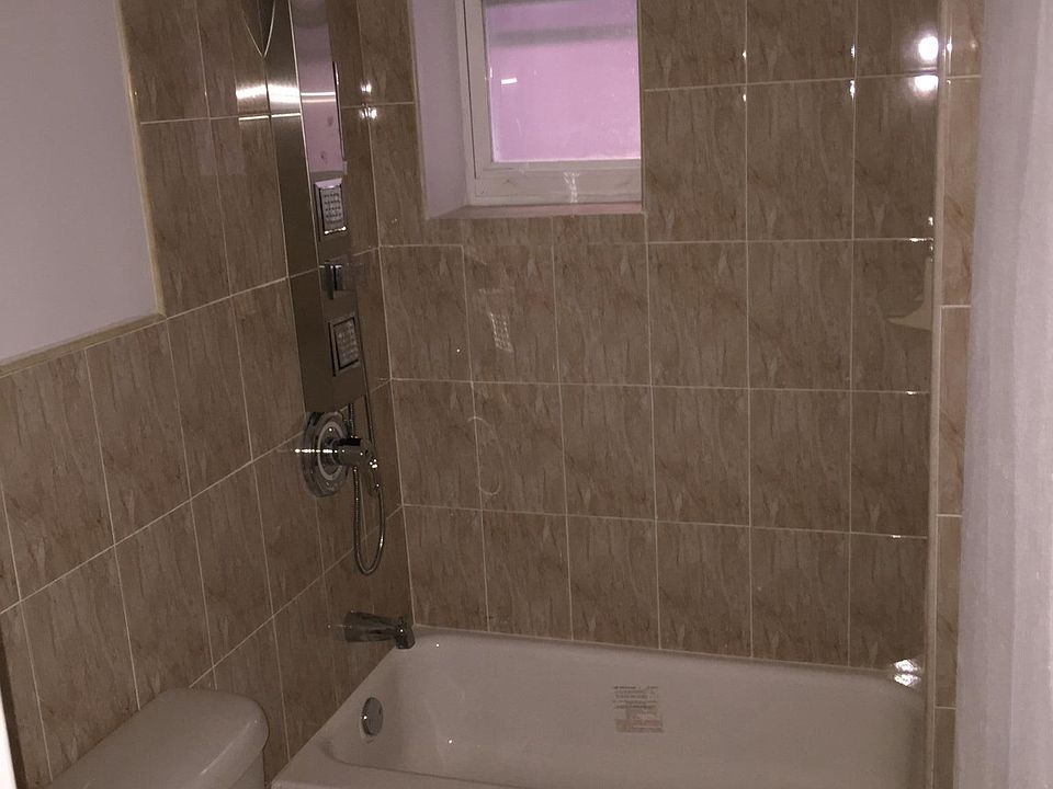 2nd image of 2485 Elm Pl #Gf