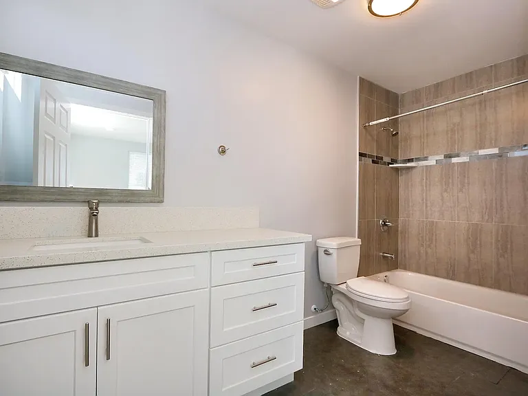 8921 S San Pedro St #A — Photo 4