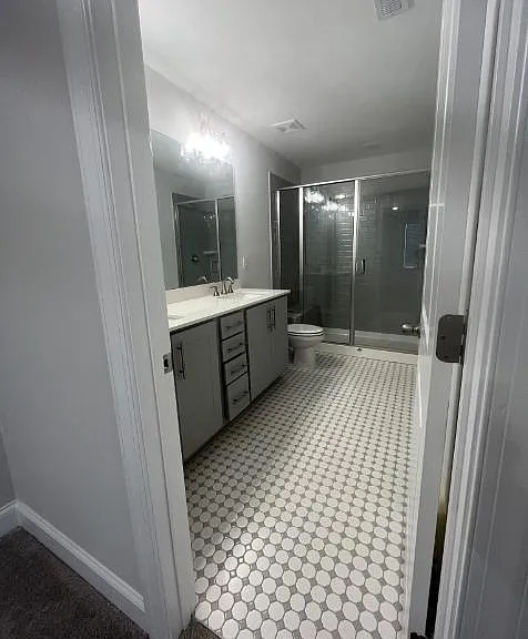 330 Old Grove Ln — Photo 10