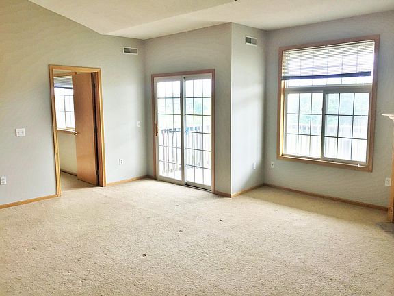 3rd image of 950 67th St Unit 223