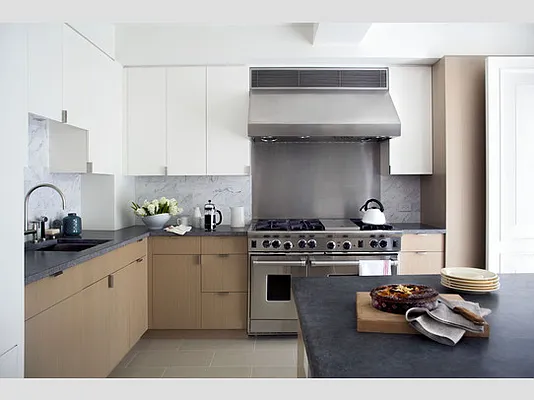 Sold by Stribling | media 5