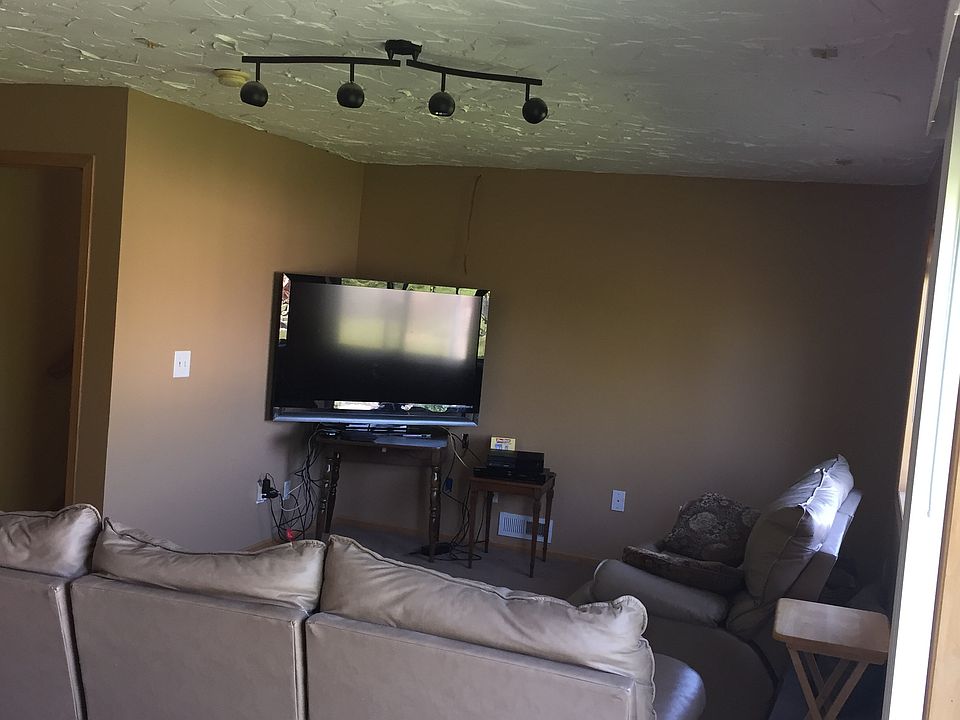 1st image of 404 Century St E
