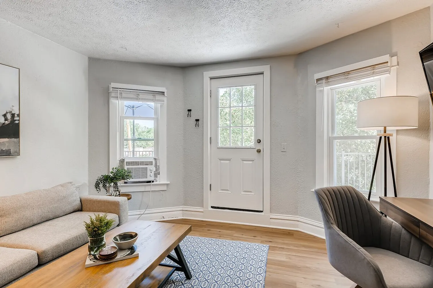 1 bed, 1.0 bath, 441 sqft, $2,752 — Photo 2