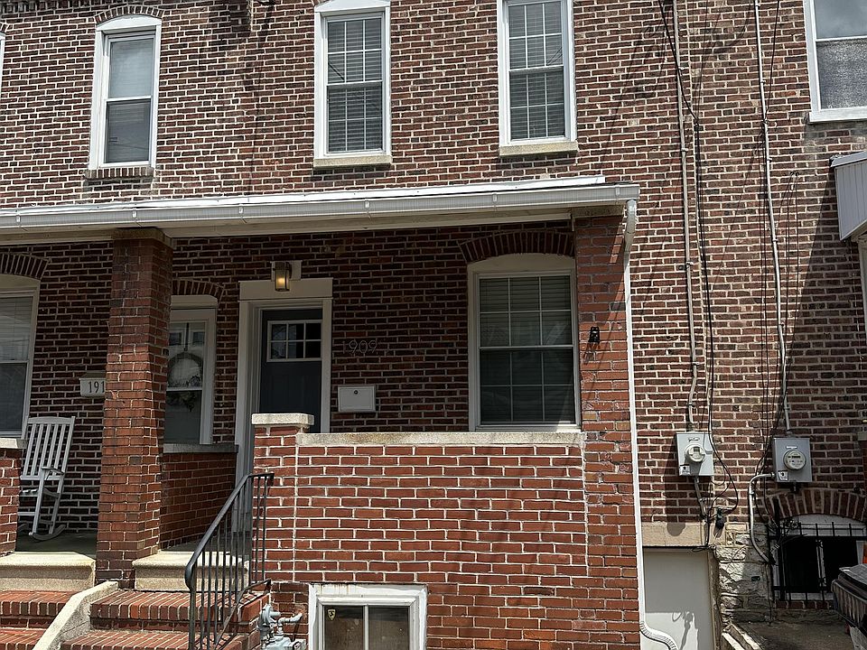 1st image of 1909 Howland St