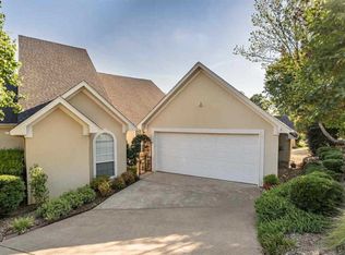 622 Ridge Creek Dr, Tyler, TX 75703