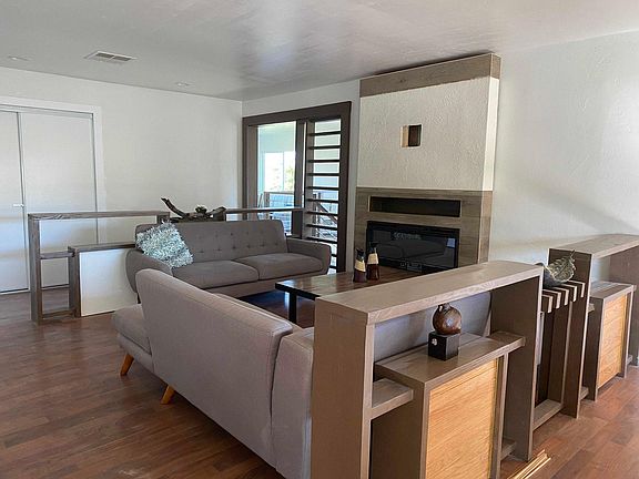 Large family room with entertainment area