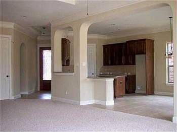 5th image of 25462 Vinechase Dr