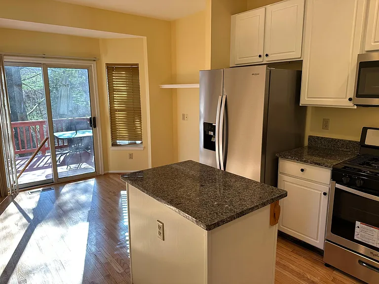 8448 Gold Sunset Way — Photo 26