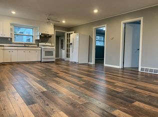 139 Edwards St, Kewanee, IL 61443